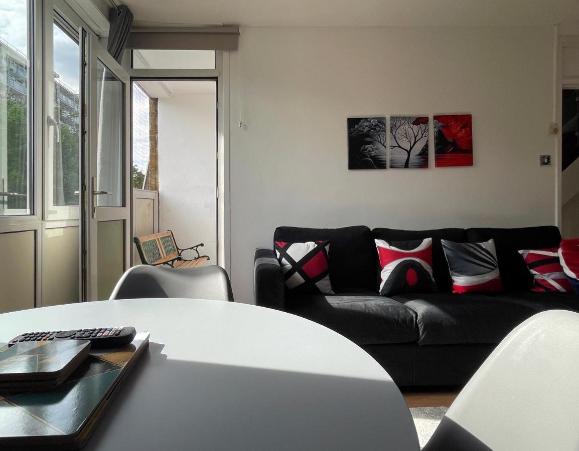 Noah'S Place In Mile End London Exterior photo